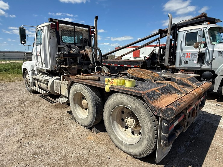 2018-western-star-4700-image-7