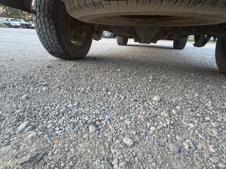#23969-•-2011-chevrolet-silverado-4x4-pickup-vin:-1gcnkpea1bz146545-image-11