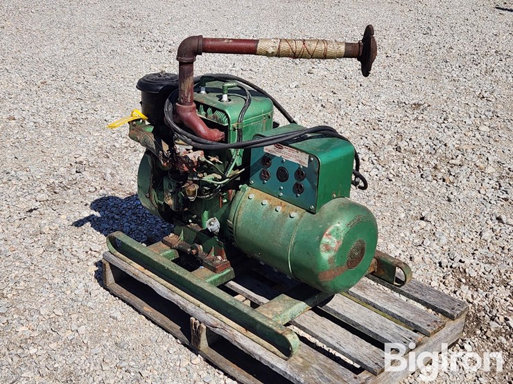 dayton-1w541-5000-watt-generator-image-3