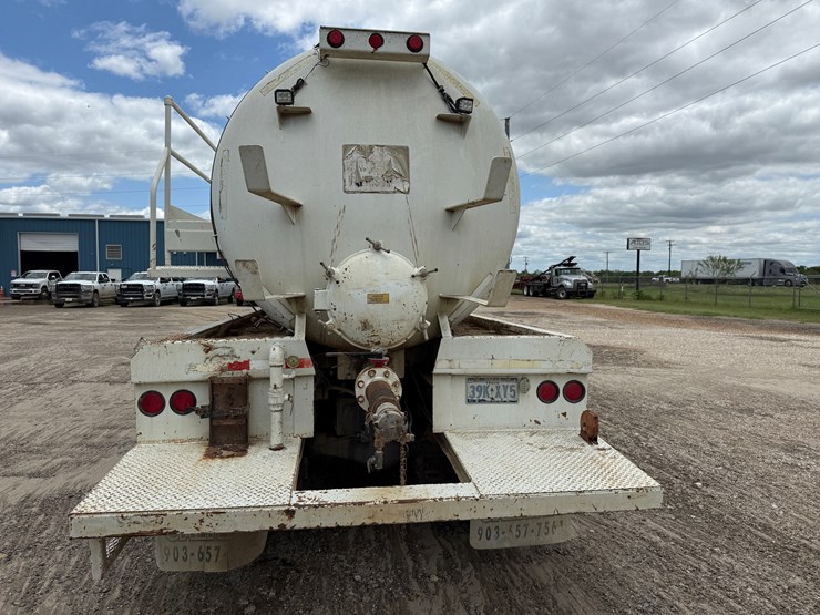 1993-mack-rd690s-image-6