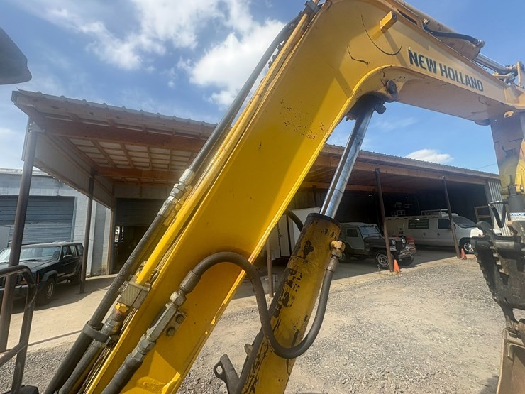 new-holland-e50b-image-18