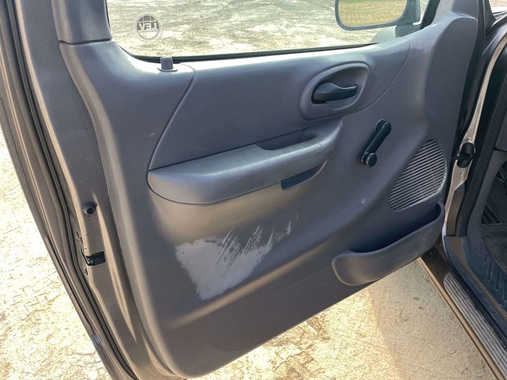 2002-ford-f150-image-9