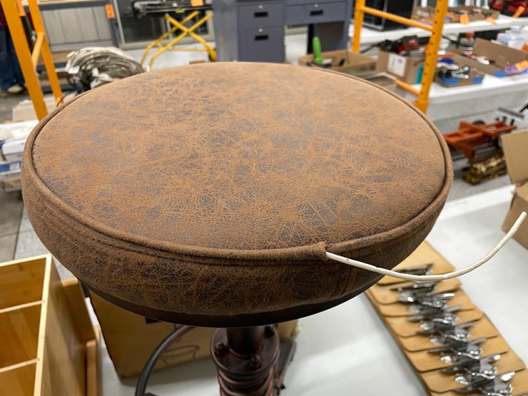 #8574-•-swivel-stool-image-4