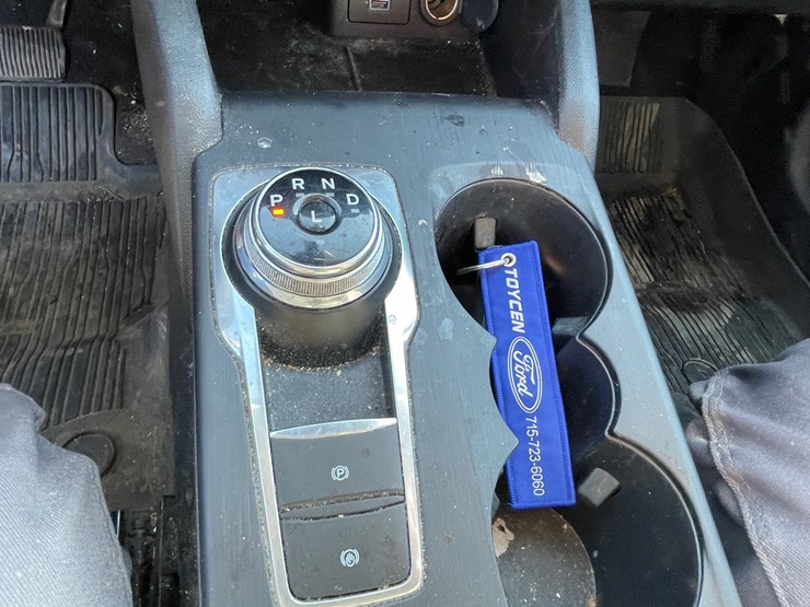2021-ford-escape-image-37