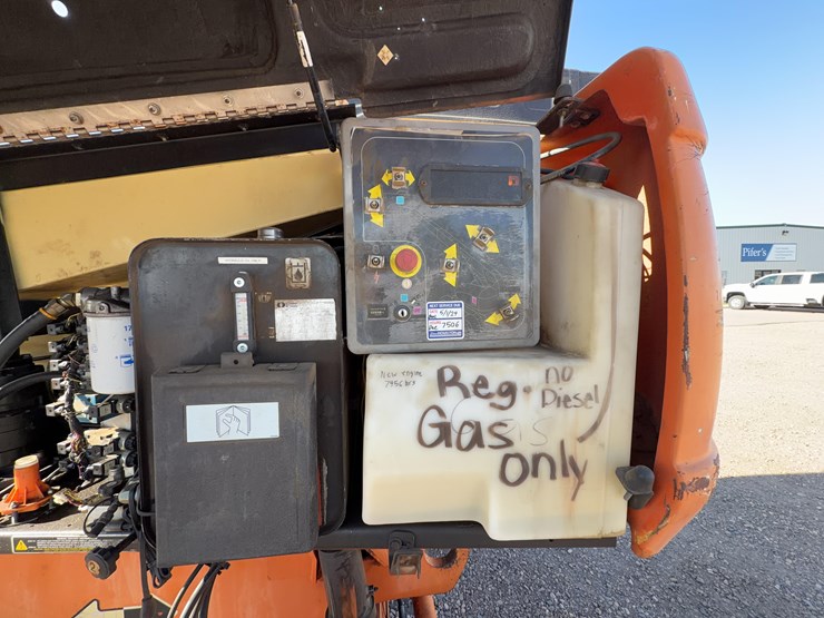 2000-jlg-600s-image-21