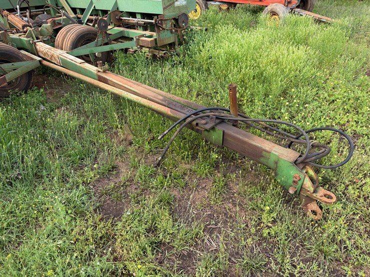#513-•-30-foot-great-plains-drill-image-3