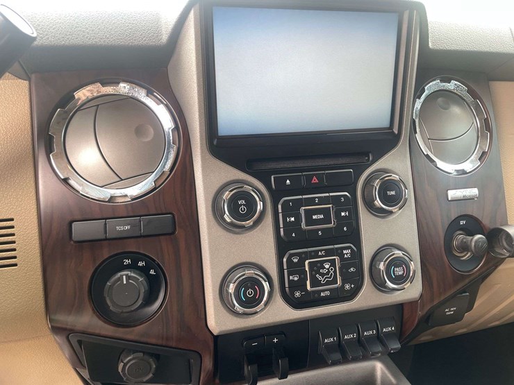 2014-ford-f350-image-13