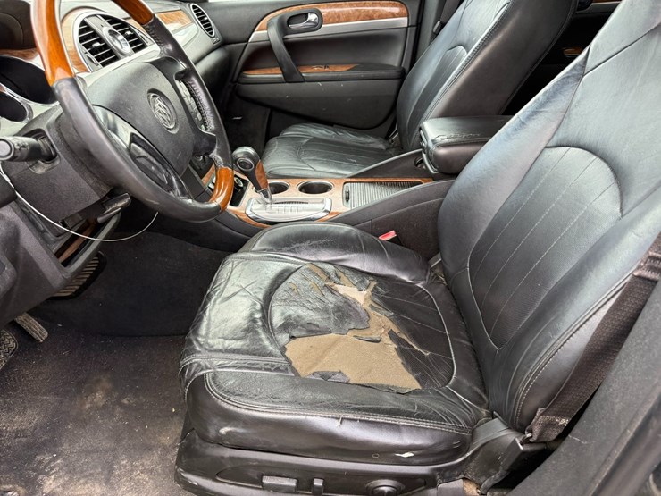 2012-buick-enclave-image-23