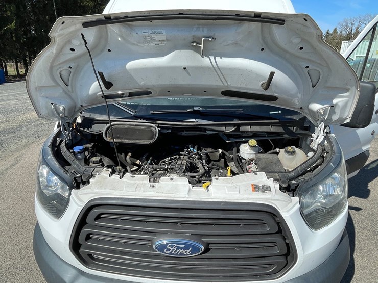 2016-ford-transit-image-57