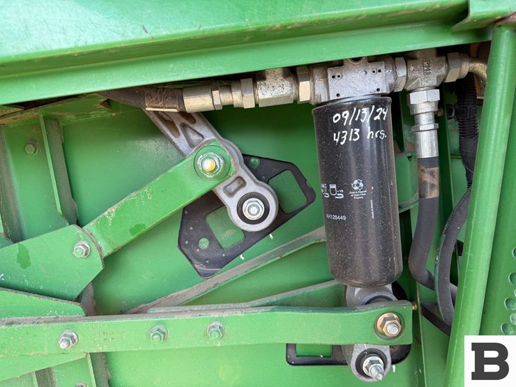 2009-john-deere-9770-sts-image-34