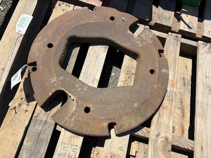 international-harvestor-wheel-weight-image-2