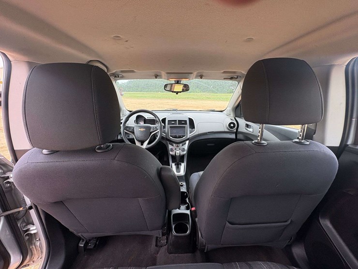 2015-chevrolet-sonic-lt-4-door-suv-(93,212-miles)-image-18