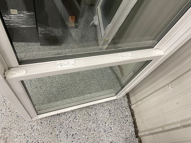 #8560-•-(1)-double-hung-window-image-9