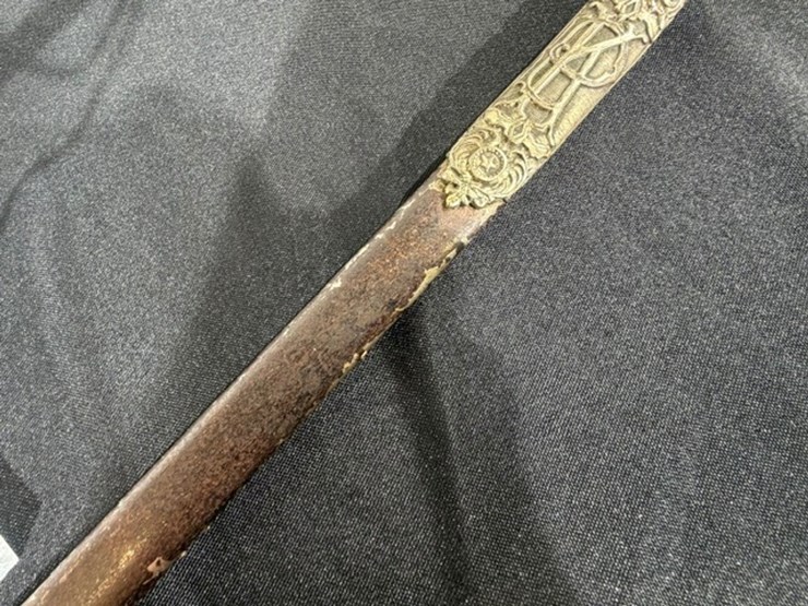 #36153-•-1800's-knights-of-pythias-fcb-victorian-ceremonial-sword-image-14