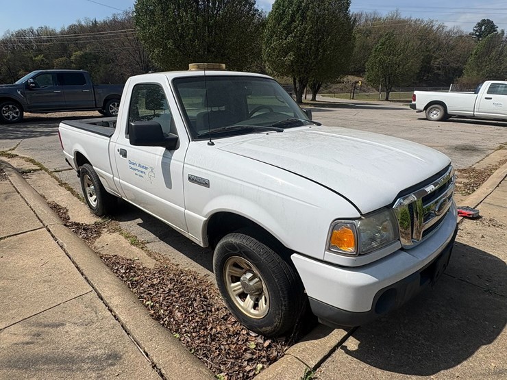 2010-ford-ranger-image-2