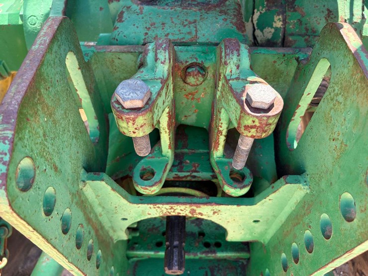 john-deere-3130-image-19