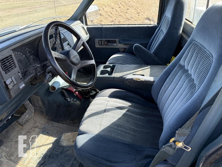 1990-chevrolet-silverado-1500-image-14
