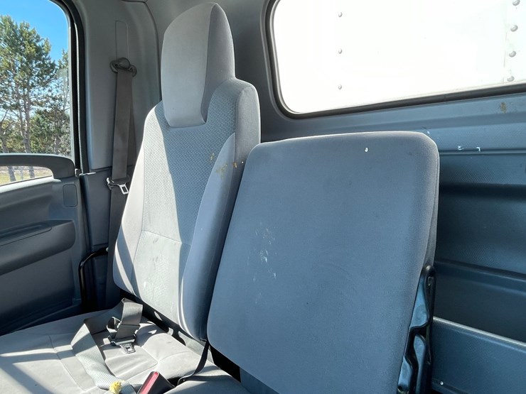 #3278-•-2017-isuzu-n-series-straight-truck-(has-wi-title)-image-49