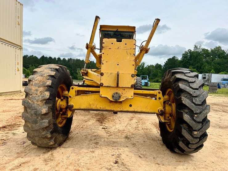 deere-670b-image-5