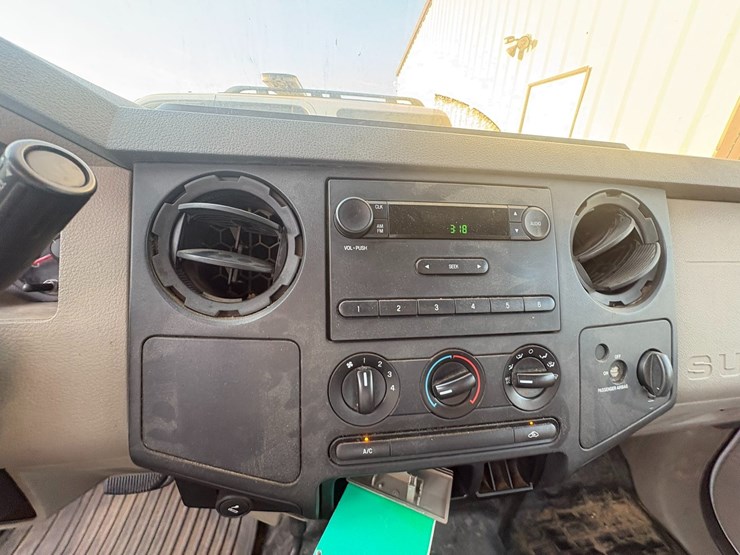 2008-ford-f250-image-38
