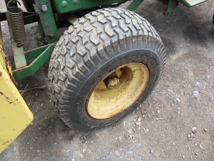 john-deere-110-image-11
