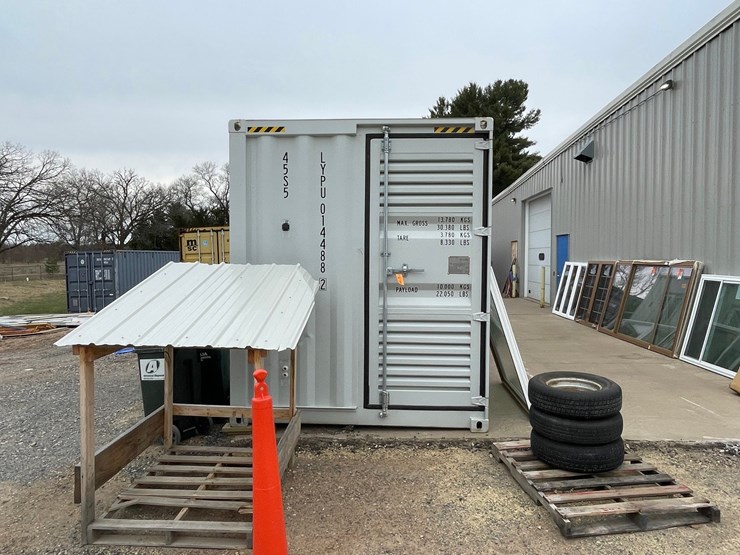 #3284-•-shipping-container-tiny-house-image-2