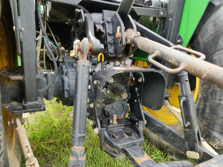 2011-john-deere-4320-image-6