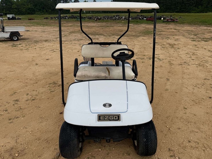 ez-go-24v-golf-cart-w/-battery-charger-image-7