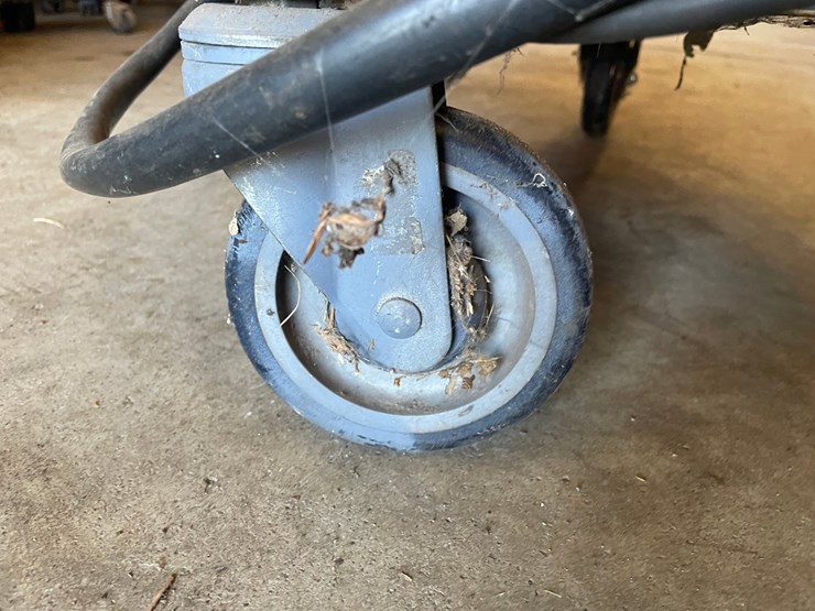 #1815-•-hobart-handler-130-wire-feed-welder-on-cart-image-14