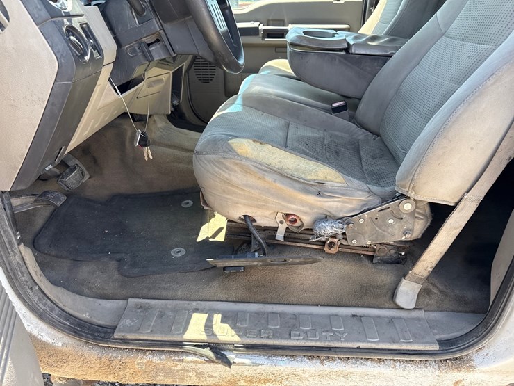 2008-ford-f350-image-34