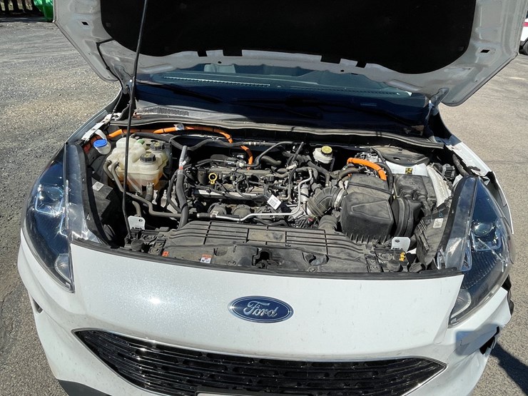 2021-ford-escape-image-63