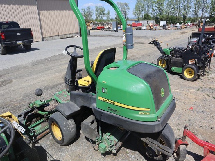 john-deere-2500b-image-6