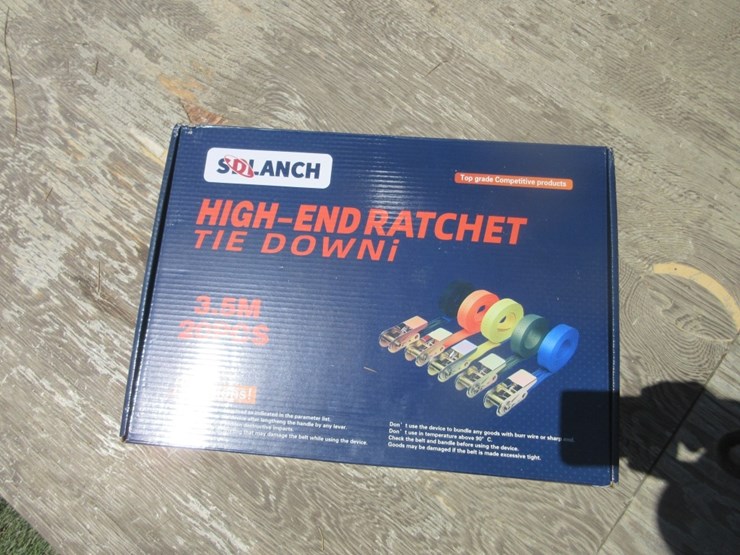 new-unused-box-of-hookless-3.5m-ratchet-straps,-image-1