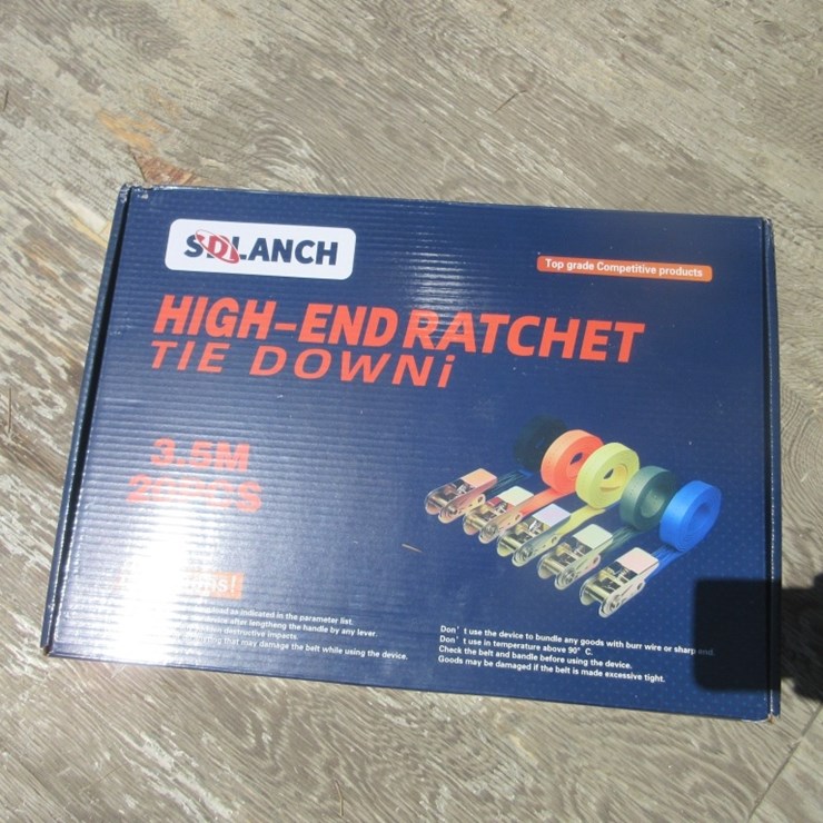 New Unused Box Of Hookless 3.5m Ratchet Straps,