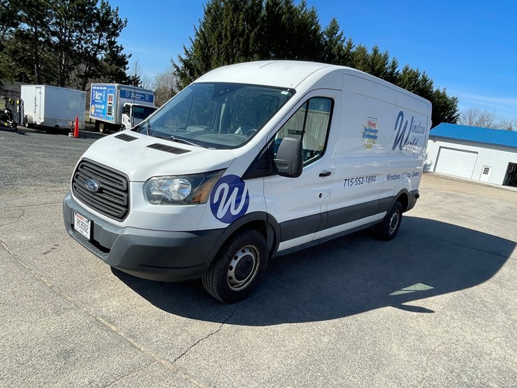 2016-ford-transit-image-1