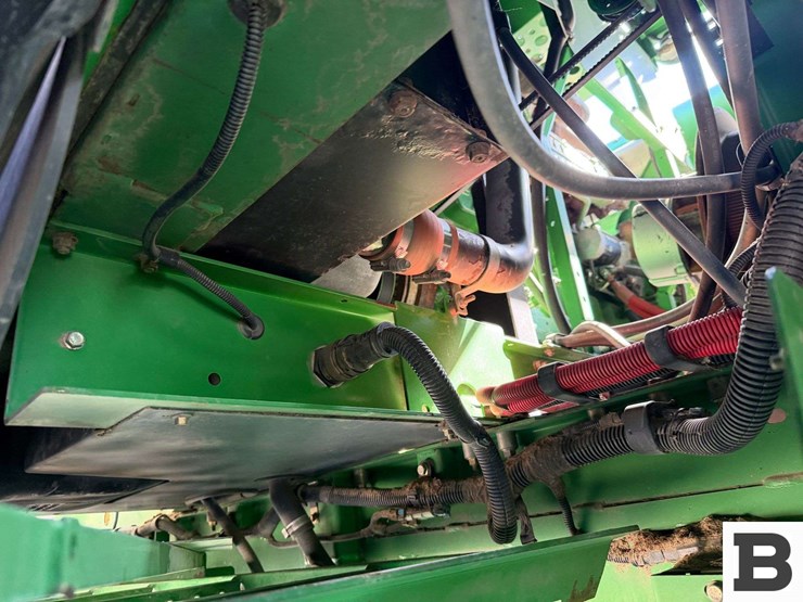 2009-john-deere-9770-sts-image-93