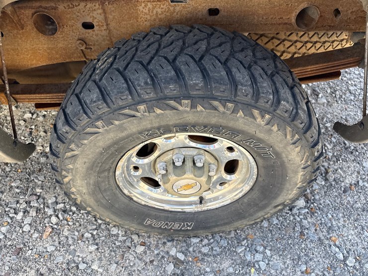1999-chevrolet-2500-image-14