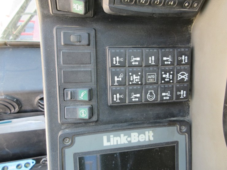2014-link-belt-atc-3275-image-52