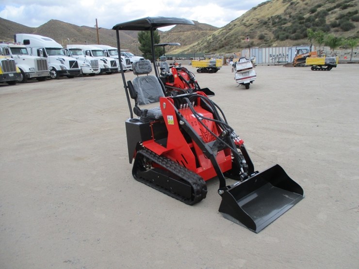 2026-sdlanch-ssl580-crawler-ride-on-skid-steer,-image-2