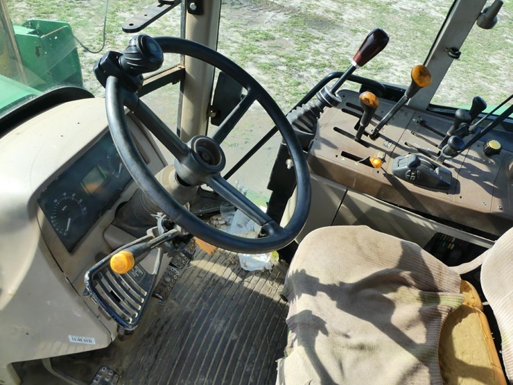john-deere-6715-image-13