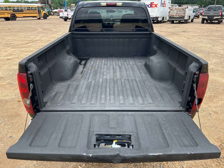 2004-chevrolet-colorado-ls-image-23