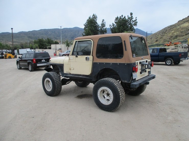 1987-jeep-wrangler-image-4