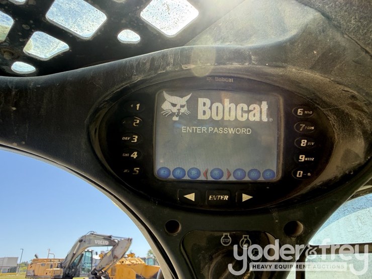 2015-bobcat-t770-image-10