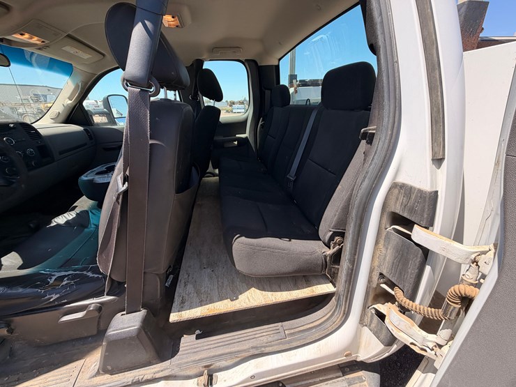2012-gmc-2500-image-27