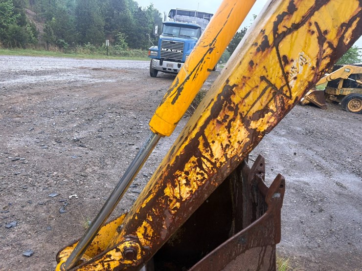 #23986-•-inop-jcb-4x4-backhoe-loader-image-21