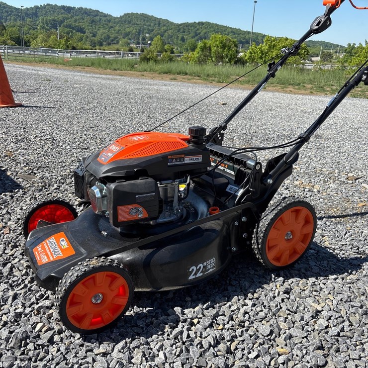 #552 • 22 inch steel deck six speed 3-1 yard max push mower