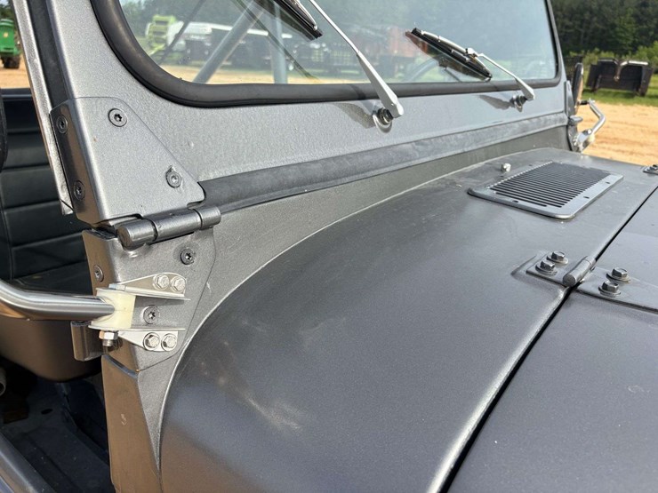 1979-jeep-cj7-2-door-w/-bikini-top-image-28