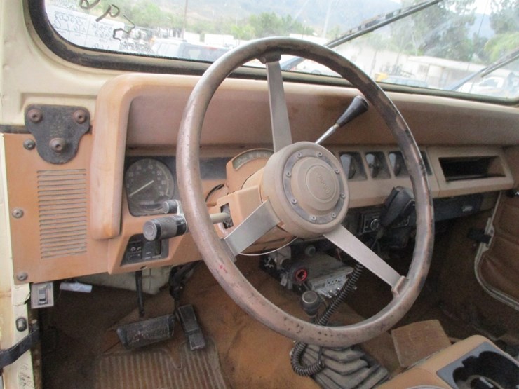 1987-jeep-wrangler-image-11