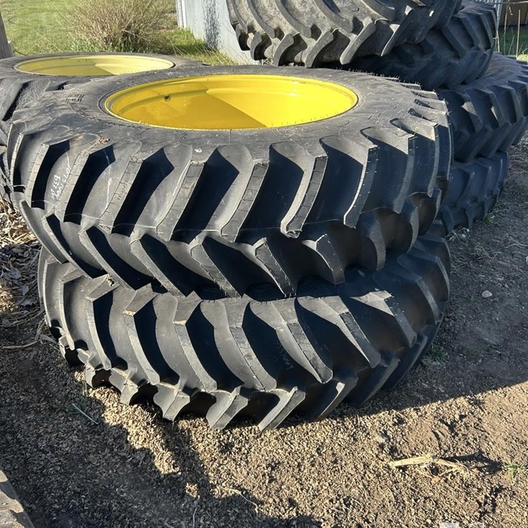 2017 JOHN DEERE 6175R