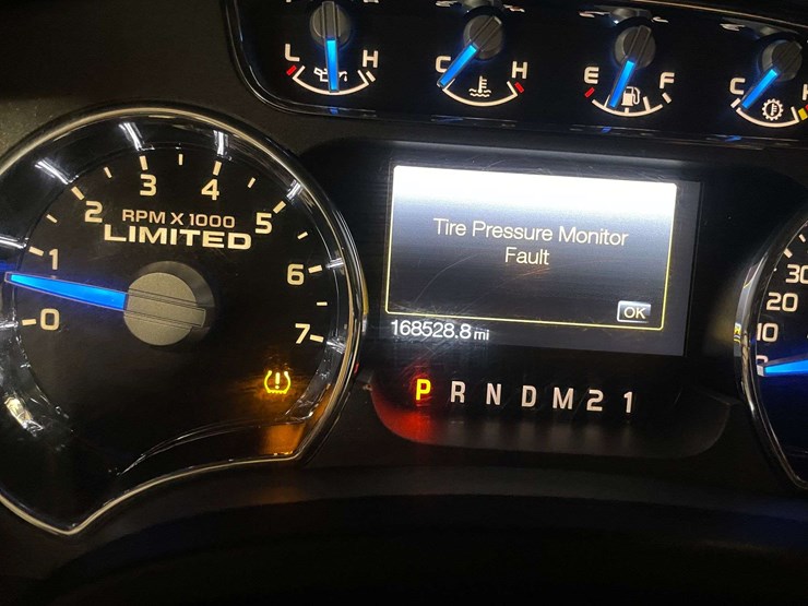 2014-ford-f150-limited-image-23